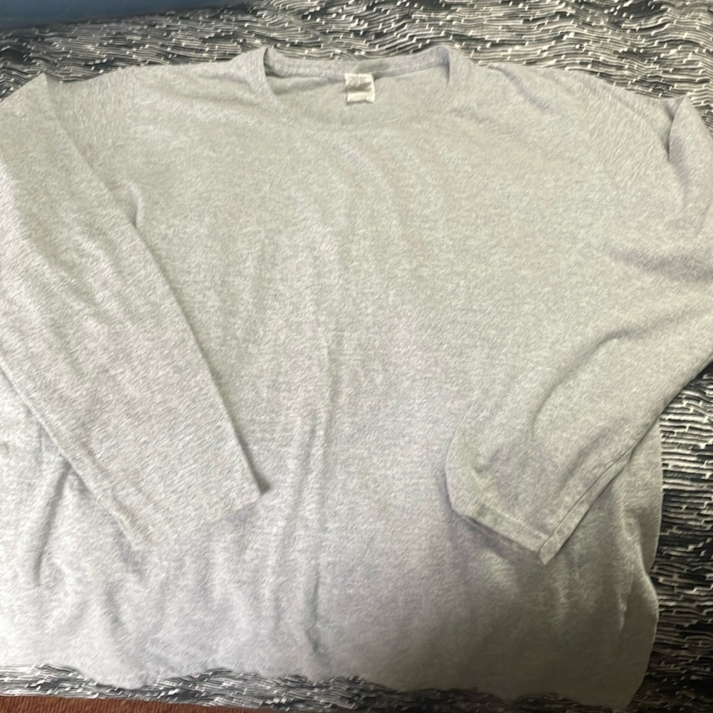 Women’s XL grey long sleeve T-shirt